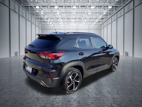 Used 2023 Chevrolet TrailBlazer RS w/ Sun and Liftgate Package AWD/4WD image 5