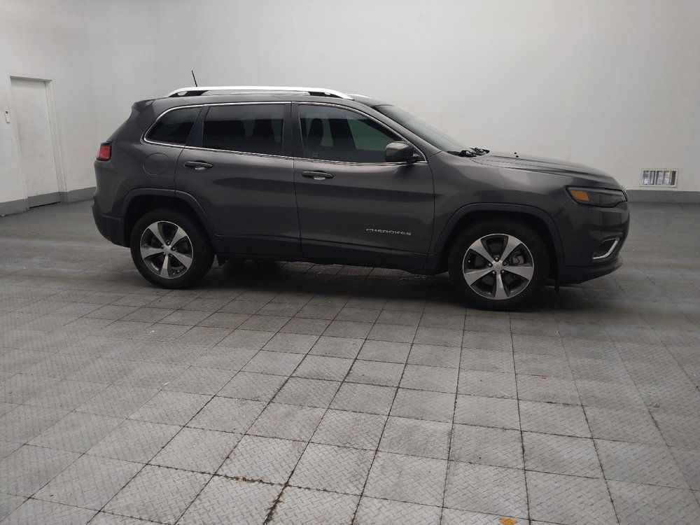 Used 2019 Jeep Cherokee Limited w/ Luxury Group FWD image 11
