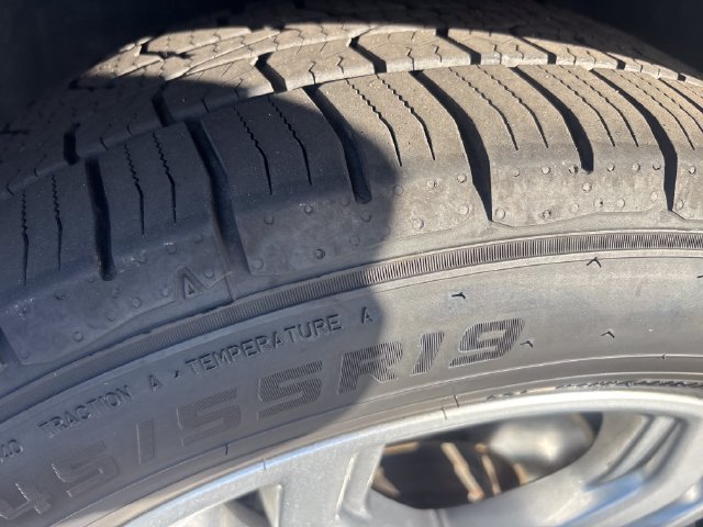 Used 2018 Ford Edge Titanium w/ Equipment Group 301A AWD/4WD image 31
