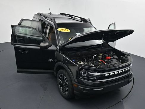 Used 2023 Ford Bronco Sport Outer Banks w/ Tech Package AWD/4WD image 39