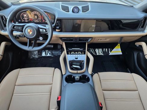 New 2026 Porsche Cayenne Coupe image 15