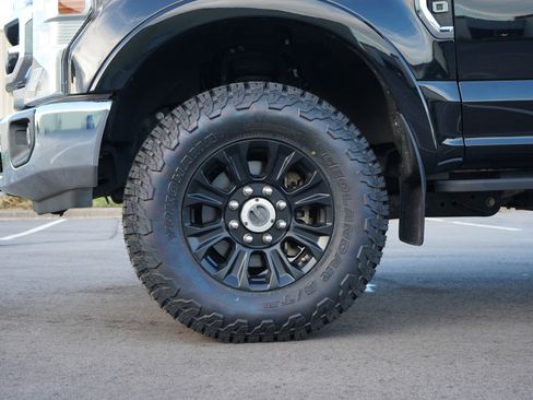 Used 2020 Ford F250 Lariat w/ Tremor Off-Road Package AWD/4WD image 28
