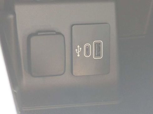 New 2025 Ford Explorer Active w/ Active Comfort Package RWD image 24