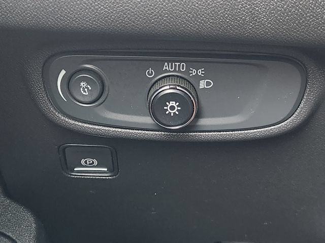 Used 2021 GMC Terrain SLE FWD image 20