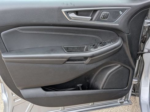 Used 2024 Ford Edge Titanium AWD/4WD image 18