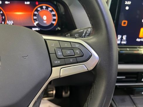 Used 2024 Volkswagen Atlas Peak Edition SE AWD/4WD image 27
