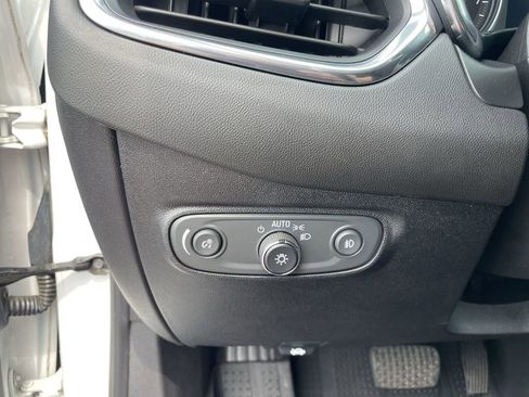 Used 2019 Chevrolet Equinox Premier AWD/4WD image 18