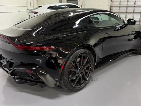 Used 2019 Aston Martin V8 Vantage Coupe RWD image 13