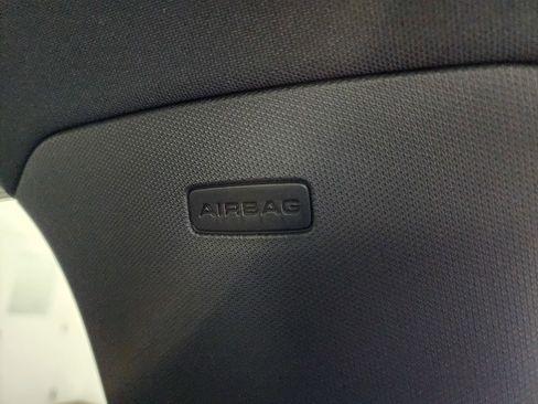 Used 2024 Audi Q3 2.0T Premium image 43