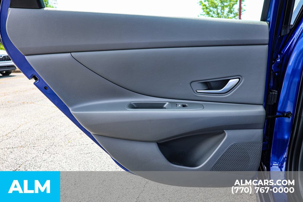 Used 2025 Hyundai Elantra Sport FWD image 48