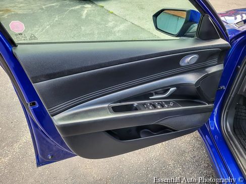 Used 2022 Hyundai Elantra SEL FWD image 26