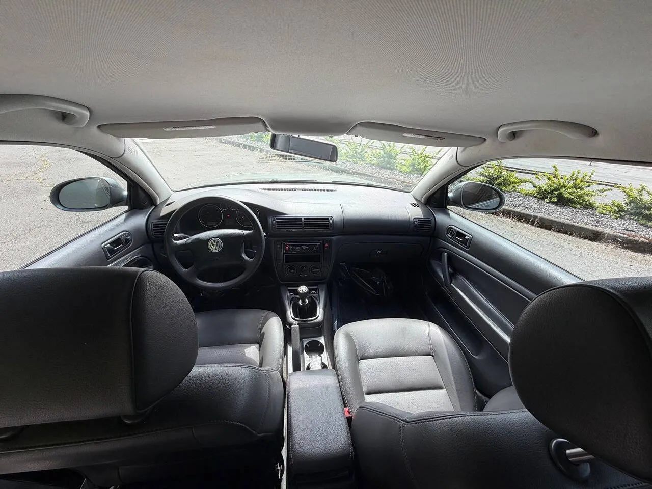 Used 2005 Volkswagen Passat GL FWD image 37