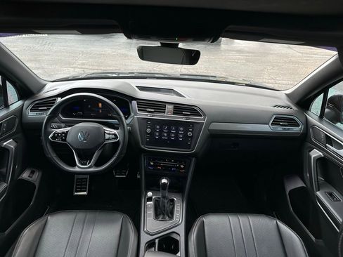 Used 2022 Volkswagen Tiguan SE R-Line FWD image 21