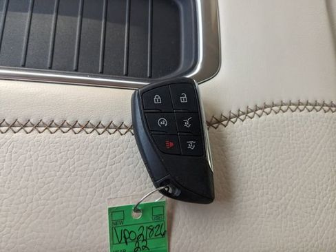 Used 2022 GMC Yukon Denali w/ Denali Ultimate Package image 36