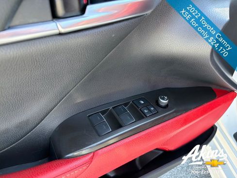 Used 2022 Toyota Camry XSE image 17