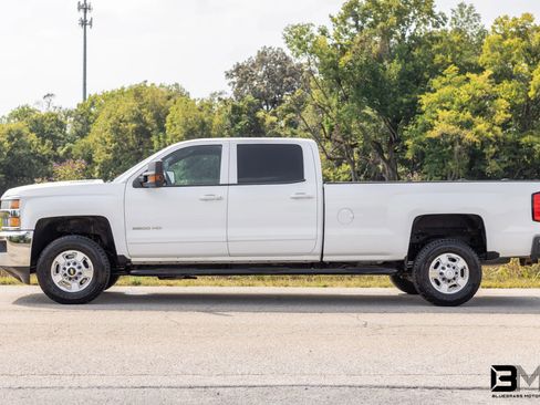 Used 2015 Chevrolet Silverado 2500 LT w/ Z71 Package, Off-Road image 4