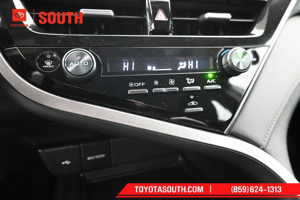 Used 2022 Toyota Camry LE FWD image 18