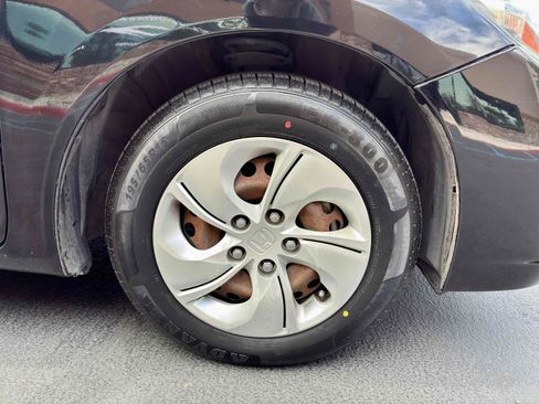 Used 2015 Honda Civic LX image 12