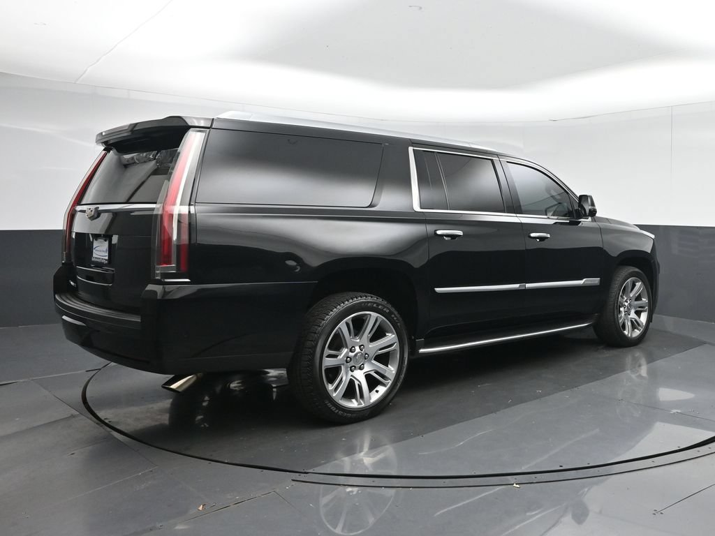 Used 2017 Cadillac Escalade ESV Premium Luxury AWD/4WD image 7