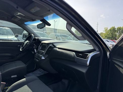 Used 2020 Chevrolet Tahoe 2WD w/ Remote Keyless Entry Package image 9