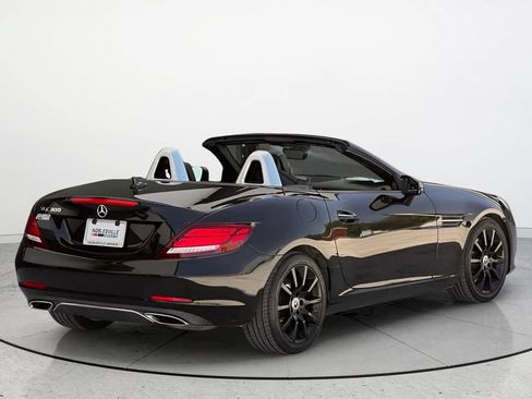 Used 2019 Mercedes-Benz SLC 300 image 2