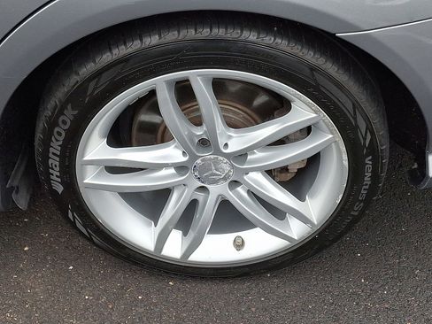Used 2013 Mercedes-Benz C 300 Sport image 8