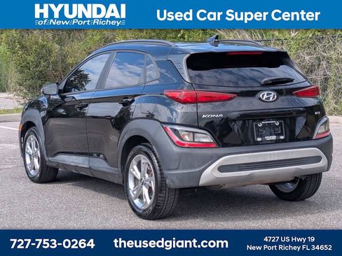 Used 2022 Hyundai Kona SEL AWD/4WD image 3
