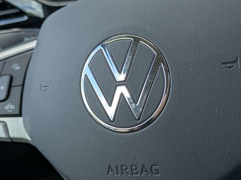 Certified 2023 Volkswagen Taos S FWD image 37