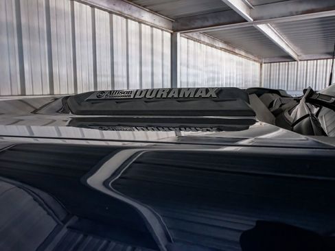 Used 2022 Chevrolet Silverado 2500 LTZ w/ LTZ Plus Package image 55