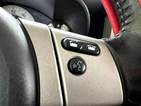 Used 2013 Toyota FJ Cruiser 2WD image 38