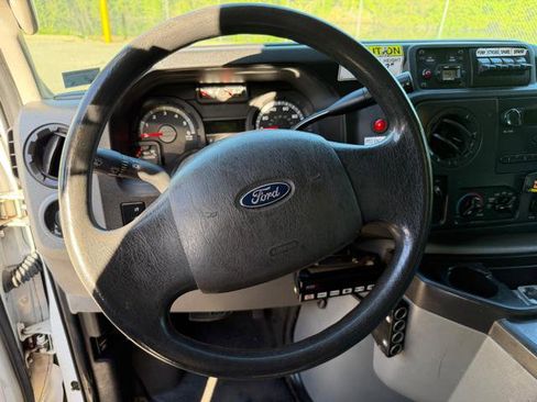 Used 2014 Ford E-350 and Econoline 350 Super Duty RWD image 23
