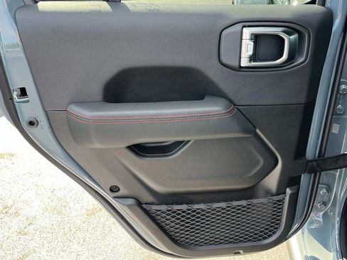 New 2025 Jeep Gladiator Rubicon image 18