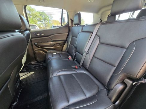 Used 2019 GMC Acadia SLT image 8