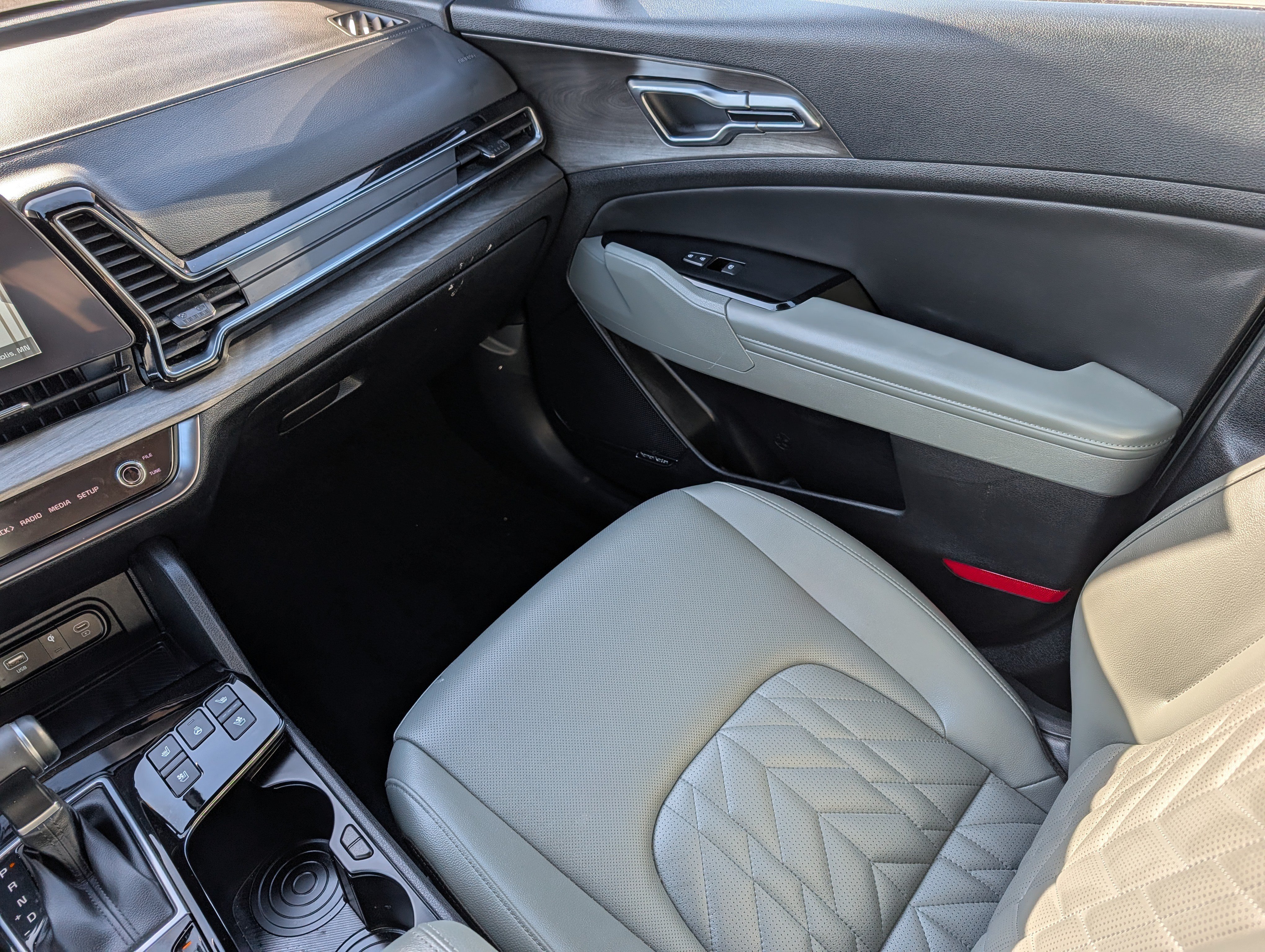 Certified 2025 Kia Sportage X-Pro Prestige AWD/4WD image 11