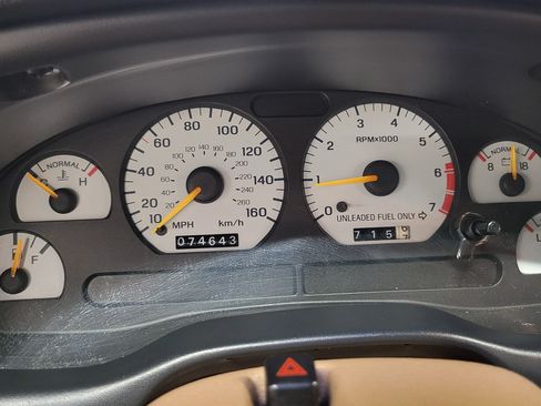 Used 1994 Ford Mustang GT RWD image 2