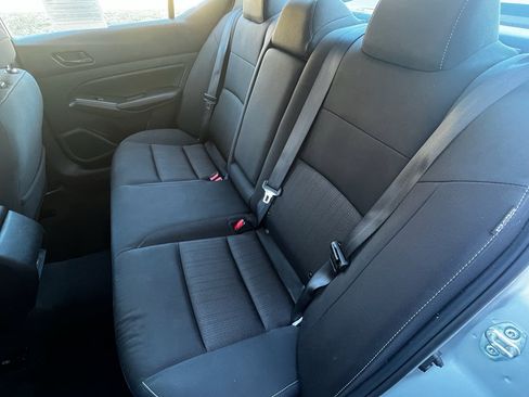 Used 2024 Nissan Altima 2.5 SV image 12