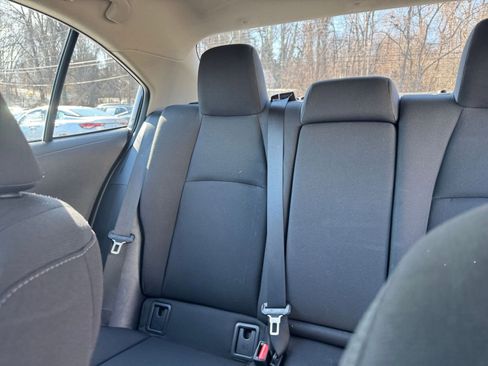 Used 2025 Toyota Corolla LE image 33