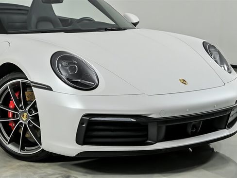 Used 2020 Porsche 911 Carrera S RWD image 2