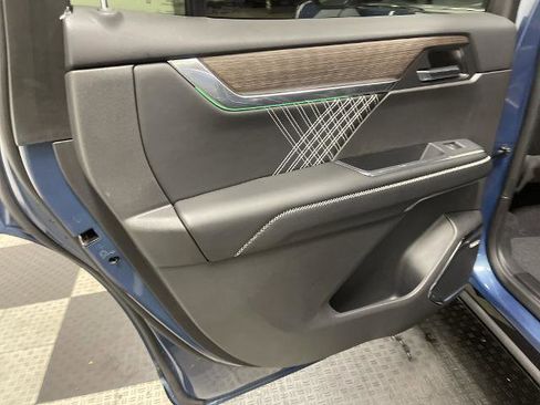 New 2026 GMC Acadia Denali FWD image 11