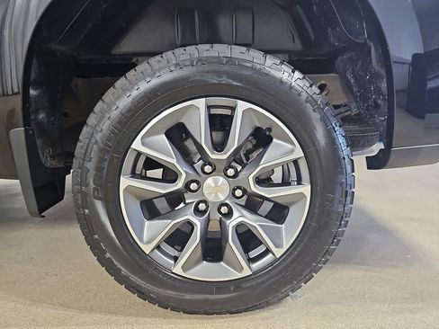 Certified 2024 Chevrolet Silverado 1500 LT AWD/4WD image 38