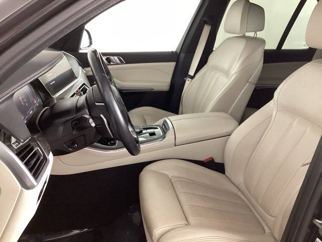 Used 2022 BMW X5 xDrive40i w/ Luxury Seating Package AWD/4WD image 10