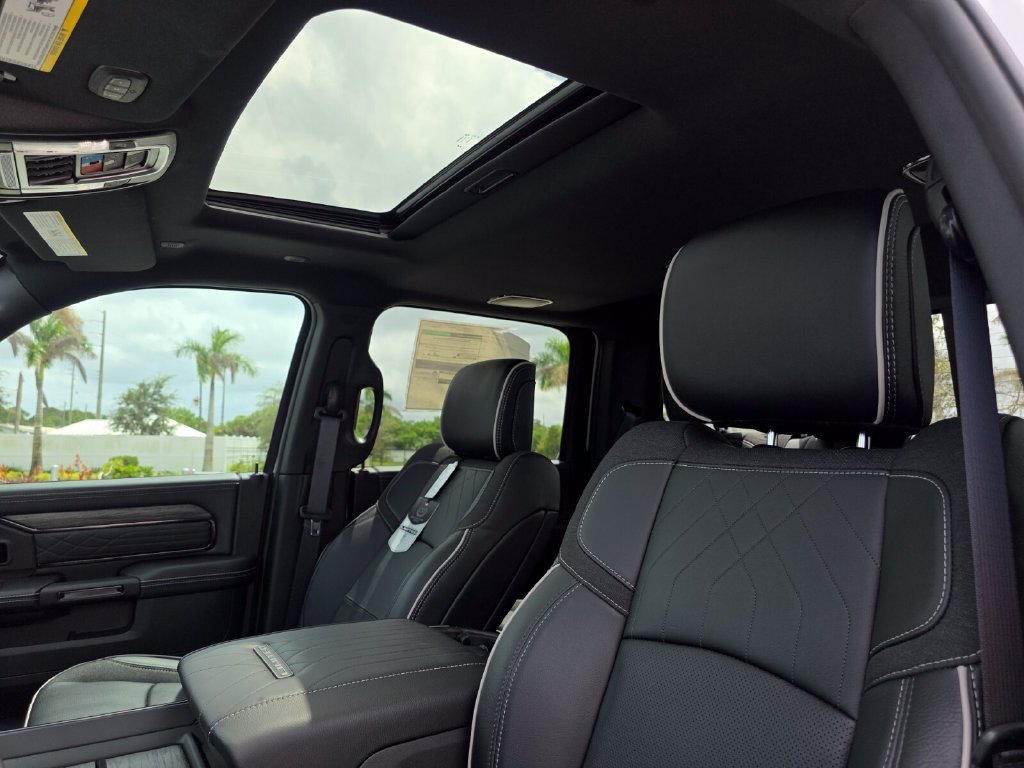 New 2026 RAM 3500 Limited AWD/4WD image 26