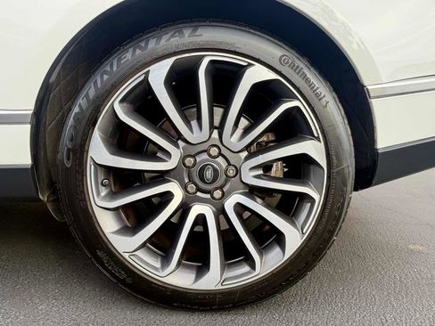 Used 2016 Land Rover Range Rover Long Wheelbase Supercharged image 19