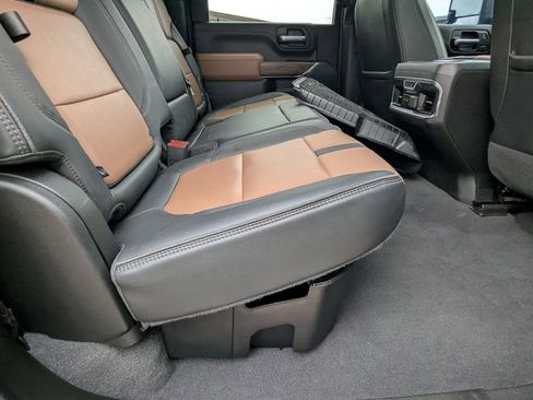 Used 2023 Chevrolet Silverado 3500 High Country AWD/4WD image 26