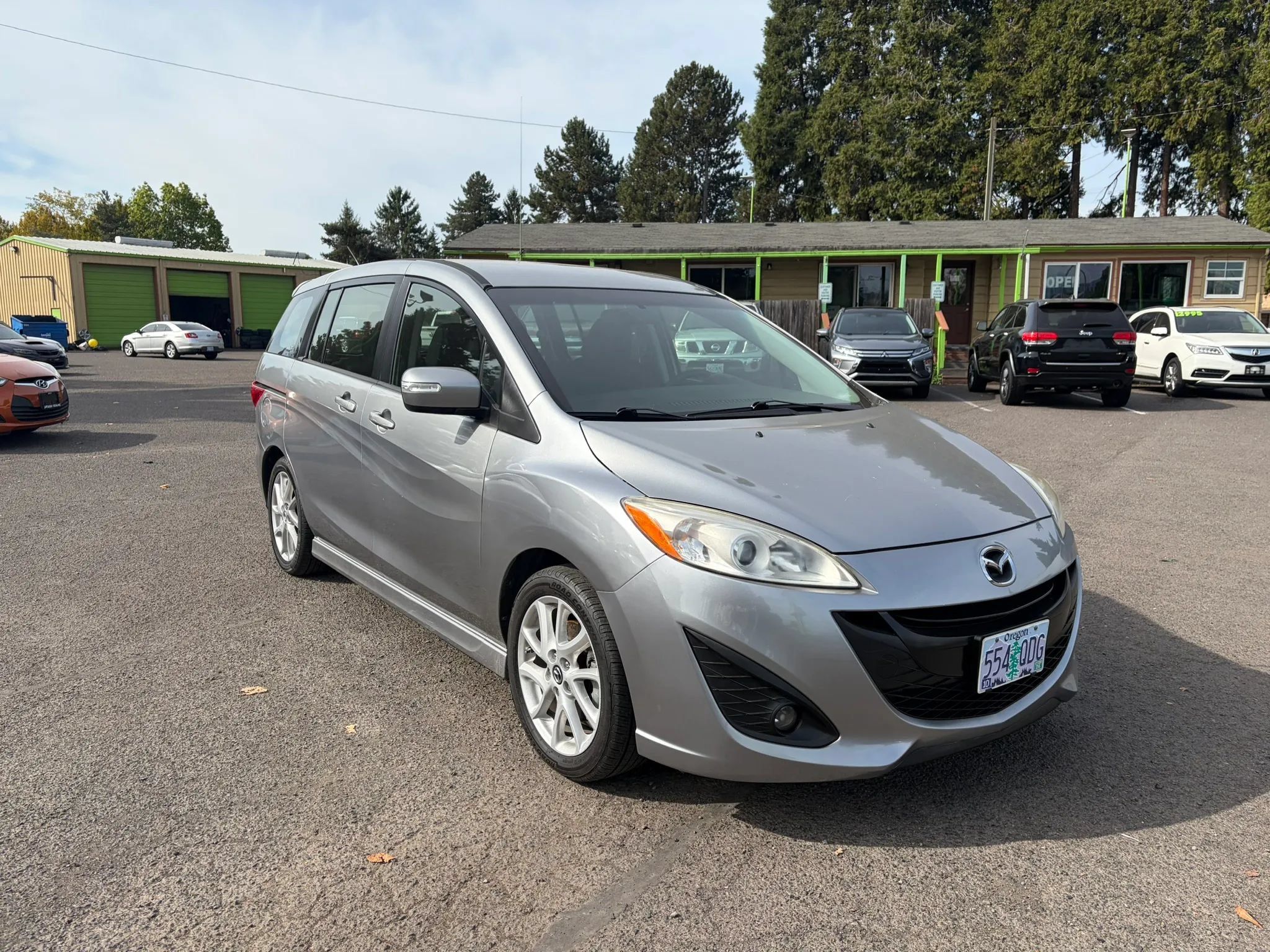 Used 2014 MAZDA MAZDA5 Touring FWD image 1