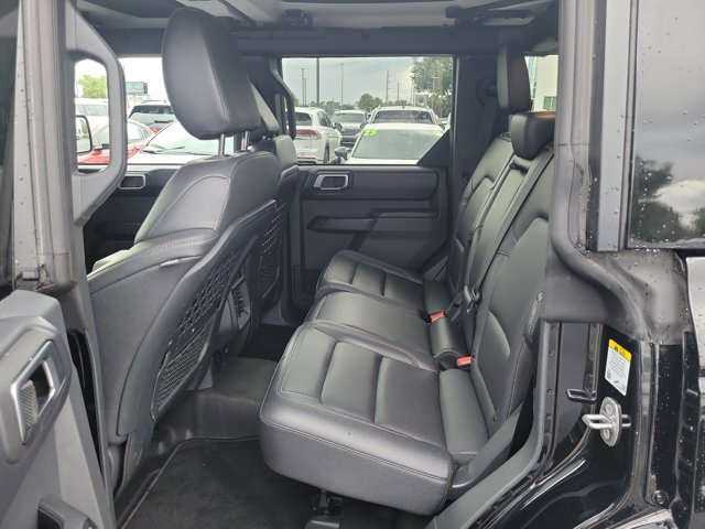 Used 2025 Ford Bronco Badlands AWD/4WD image 12