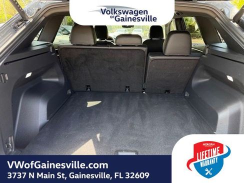Used 2025 Volkswagen Atlas Cross Sport SE AWD/4WD image 6
