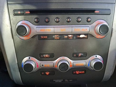 Used 2011 Nissan Murano LE w/ Navigation Pkg image 23