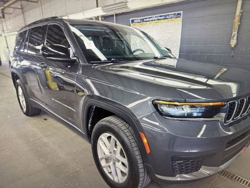Used 2022 Jeep Grand Cherokee L Laredo w/ Luxury Tech Group I image 12