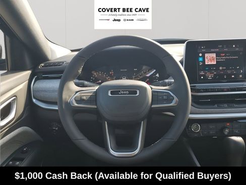 New 2026 Jeep Compass Latitude image 26